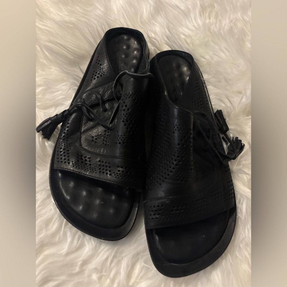 Spring Step Black Perforated Sandals - Picture 5 of 6